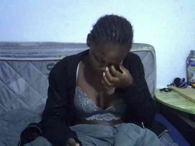 Sexybeiby1 webcam