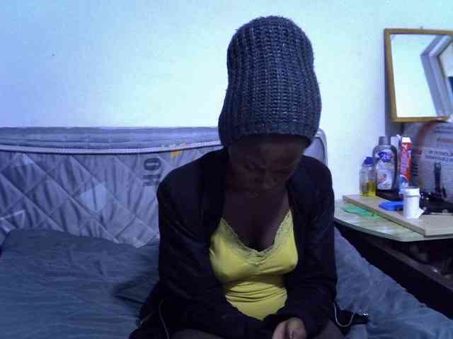 Sexybeiby1 webcam