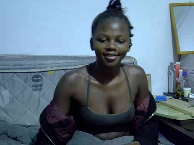 Sexybeiby1 webcam