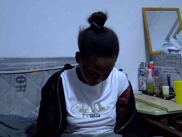 Sexybeiby1 webcam