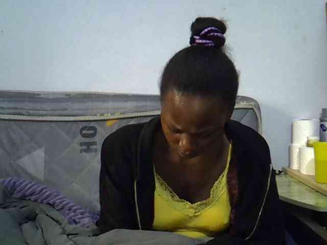 Sexybeiby1 webcam