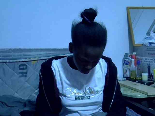 Sexybeiby1 webcam