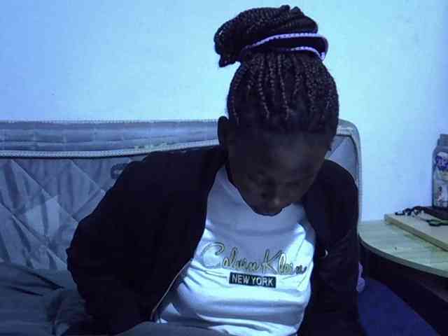 Sexybeiby1 webcam