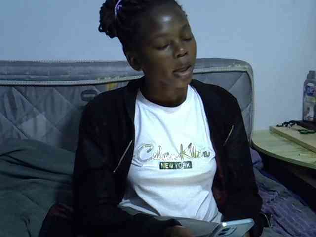 Sexybeiby1 webcam