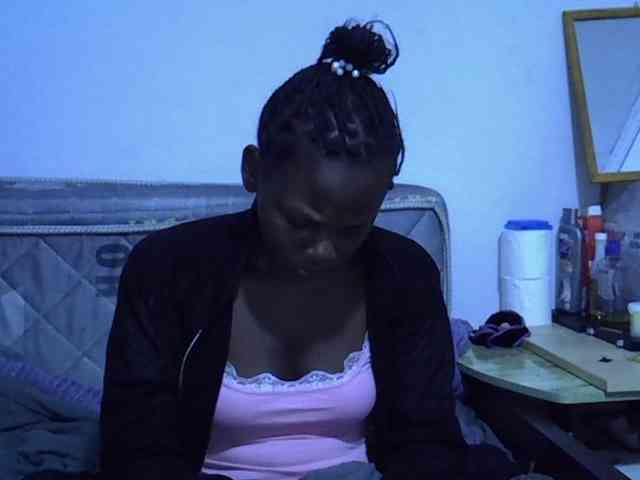 Sexybeiby1 webcam