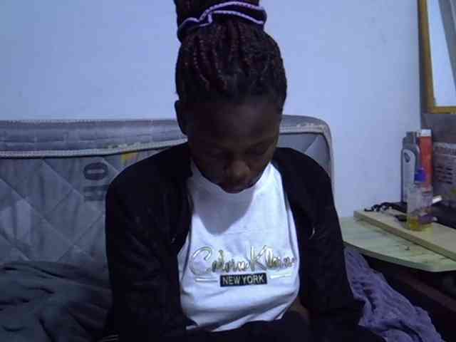 Sexybeiby1 webcam