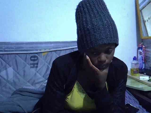 Sexybeiby1 webcam