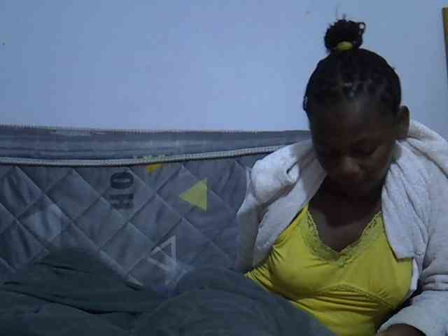 Sexybeiby1 webcam