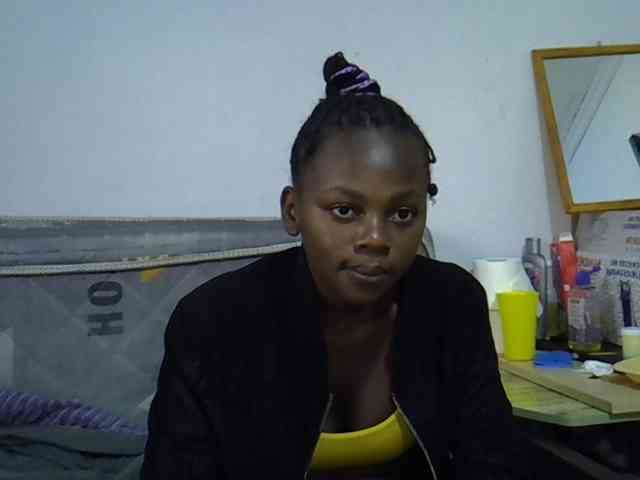 Sexybeiby1 webcam