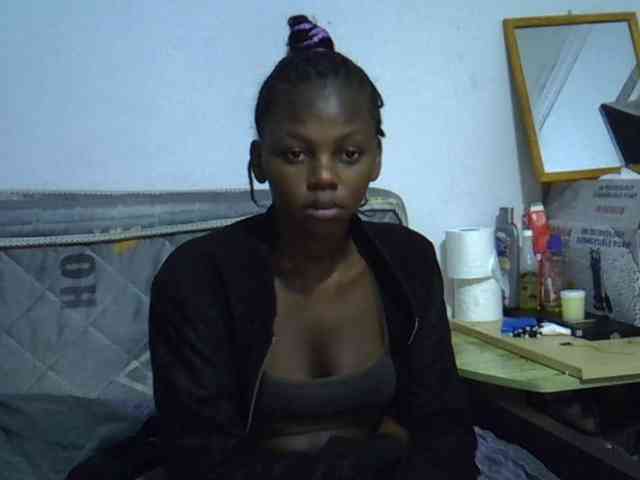 Sexybeiby1 webcam