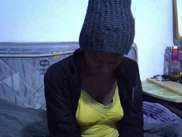 Sexybeiby1 webcam