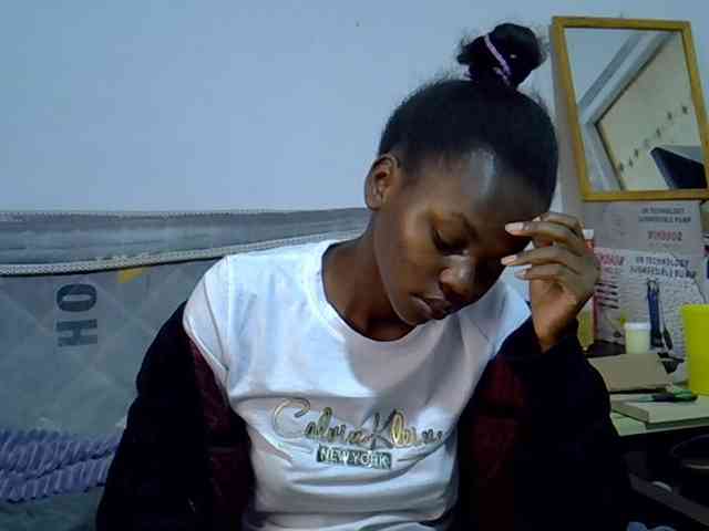Sexybeiby1 webcam
