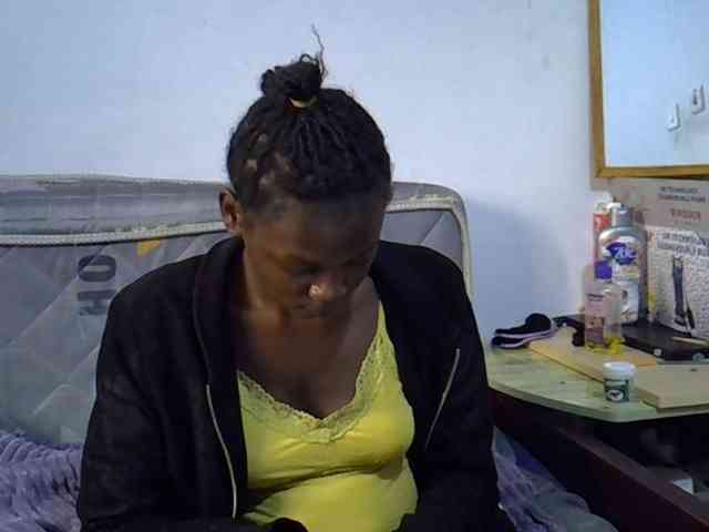 Sexybeiby1 webcam