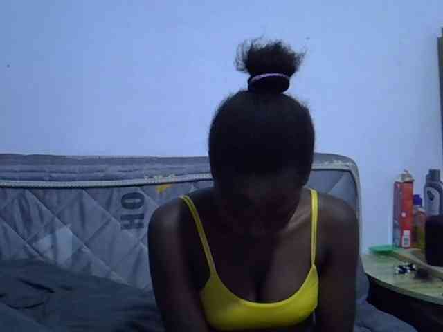 Sexybeiby1 webcam
