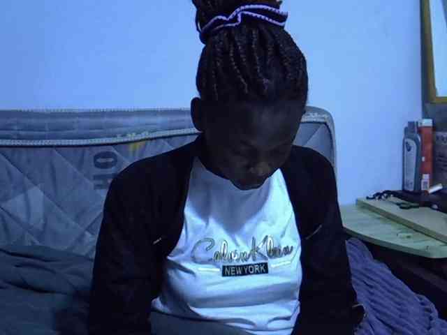 Sexybeiby1 webcam
