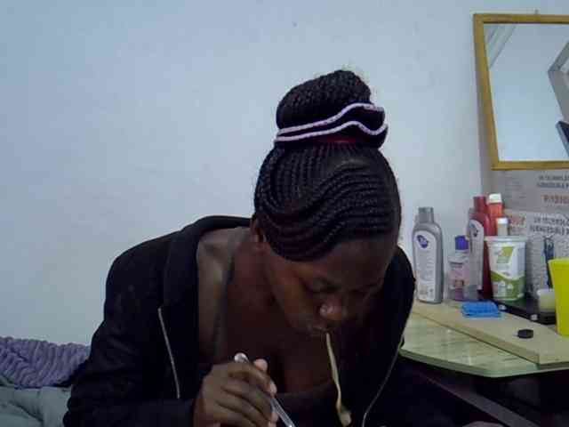 Sexybeiby1 webcam