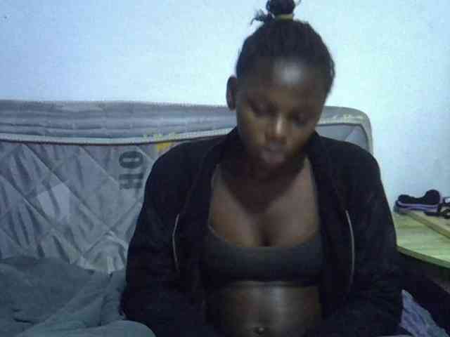 Sexybeiby1 webcam