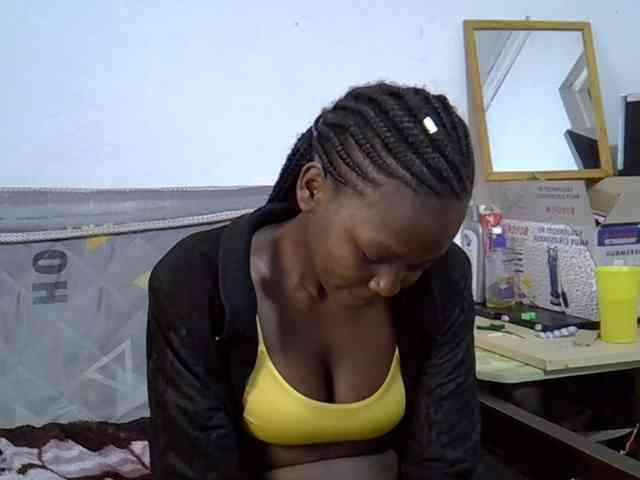 Sexybeiby1 webcam