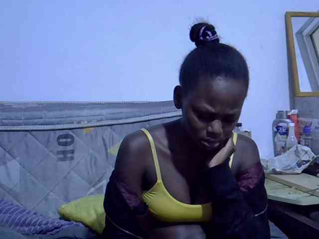 Sexybeiby1 webcam