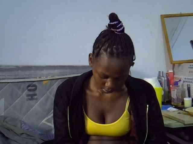 Sexybeiby1 webcam