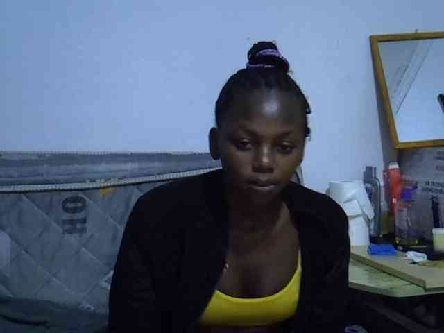 Sexybeiby1 webcam