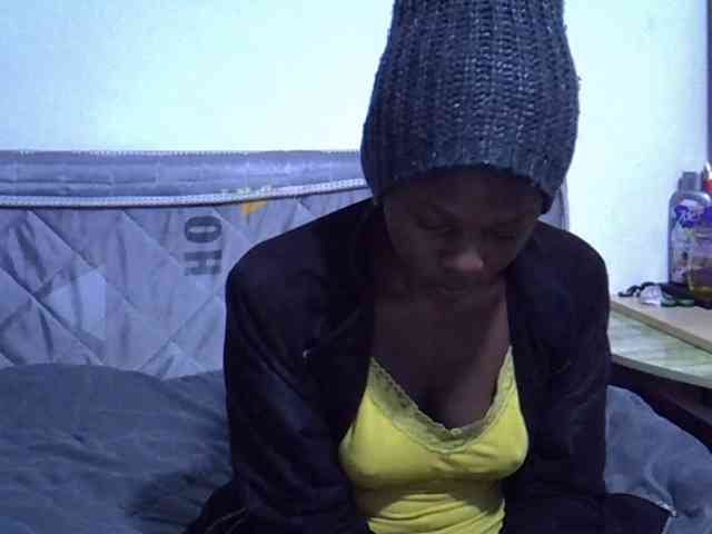 Sexybeiby1 webcam