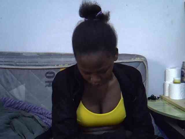 Sexybeiby1 webcam
