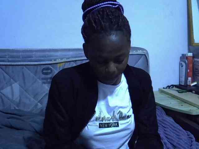 Sexybeiby1 webcam