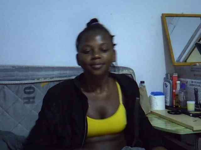 Sexybeiby1 webcam