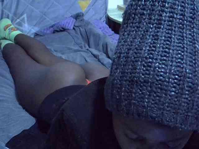 Sexybeiby1 webcam