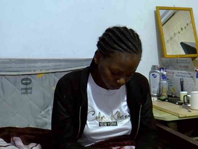 Sexybeiby1 webcam