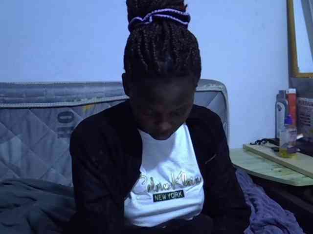 Sexybeiby1 webcam