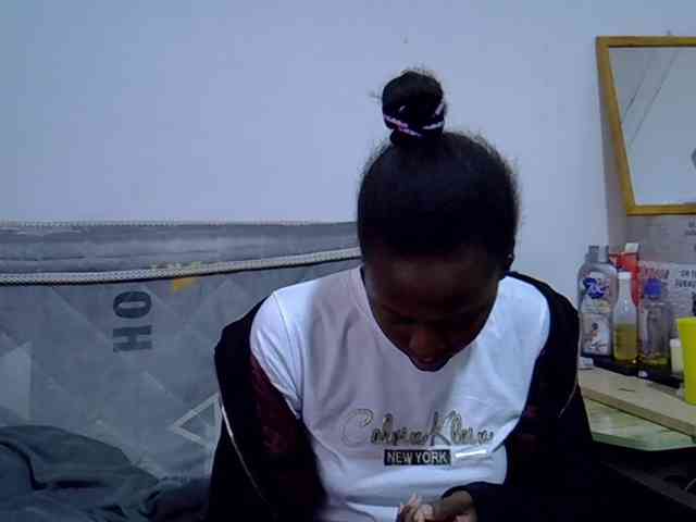 Sexybeiby1 webcam
