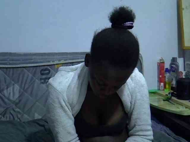 Sexybeiby1 webcam