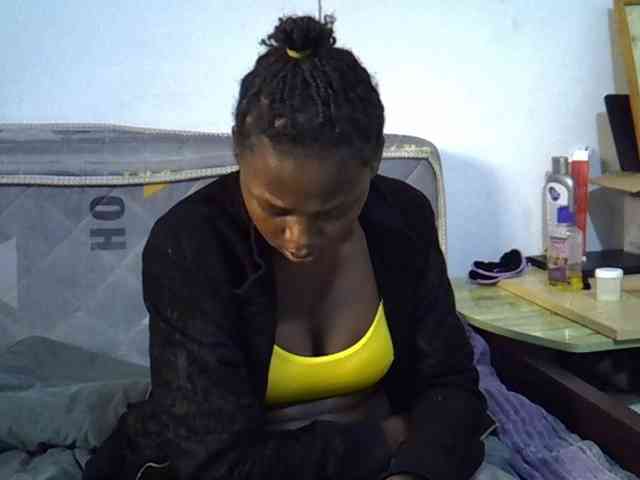 Sexybeiby1 webcam