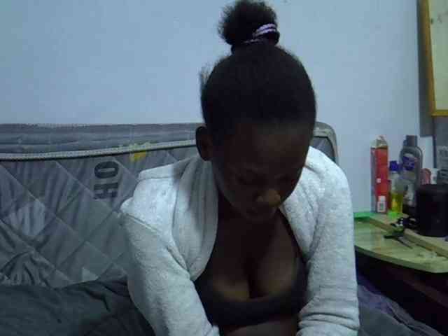 Sexybeiby1 webcam