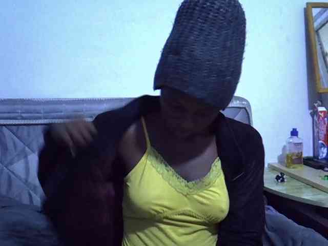 Sexybeiby1 webcam