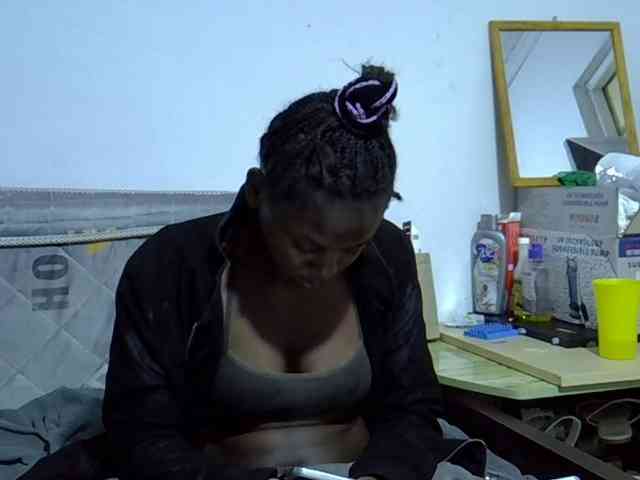 Sexybeiby1 webcam