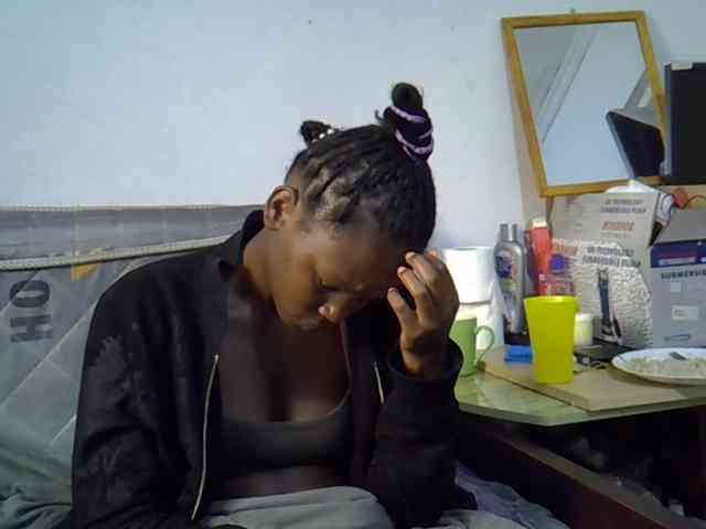 Sexybeiby1 webcam