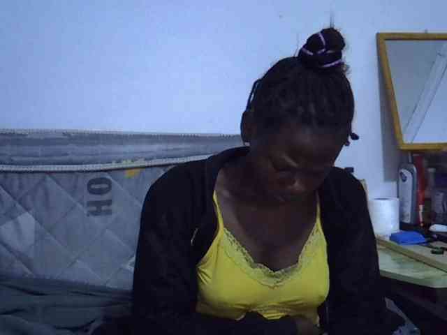 Sexybeiby1 webcam
