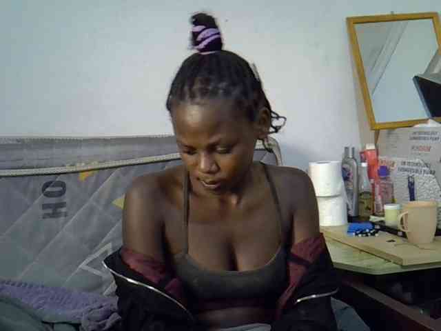 Sexybeiby1 webcam