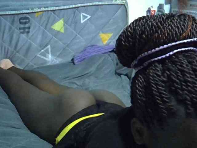 sexybeiby1's live room