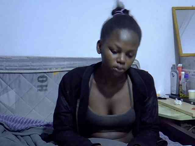 Sexybeiby1 webcam