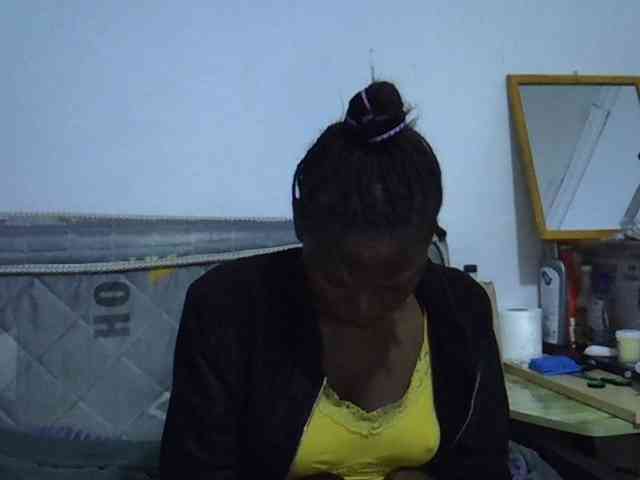 Sexybeiby1 webcam
