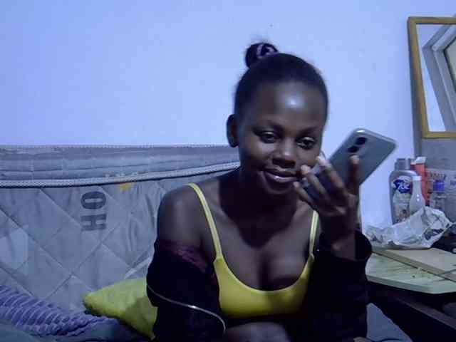 Sexybeiby1 webcam