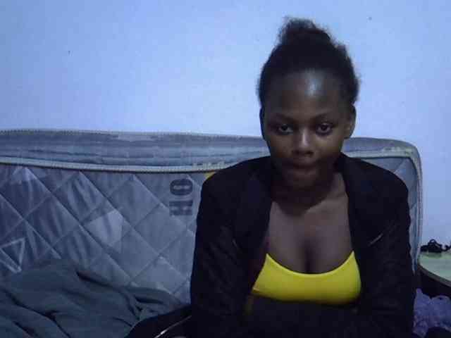 Sexybeiby1 webcam