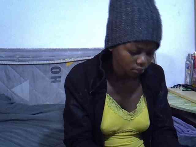 Sexybeiby1 webcam