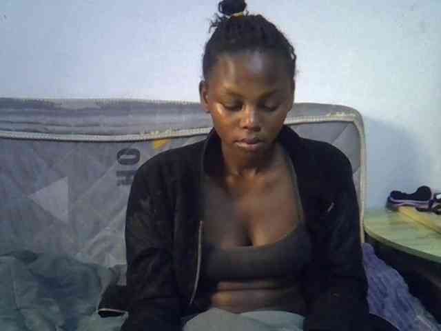 Sexybeiby1 webcam