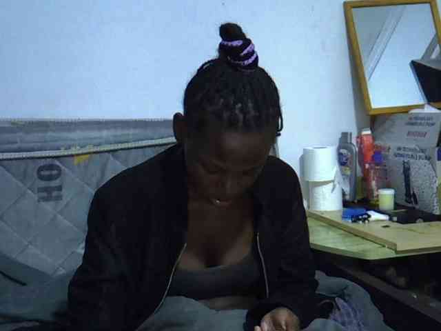 Sexybeiby1 webcam