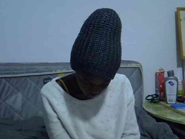 Sexybeiby1 webcam